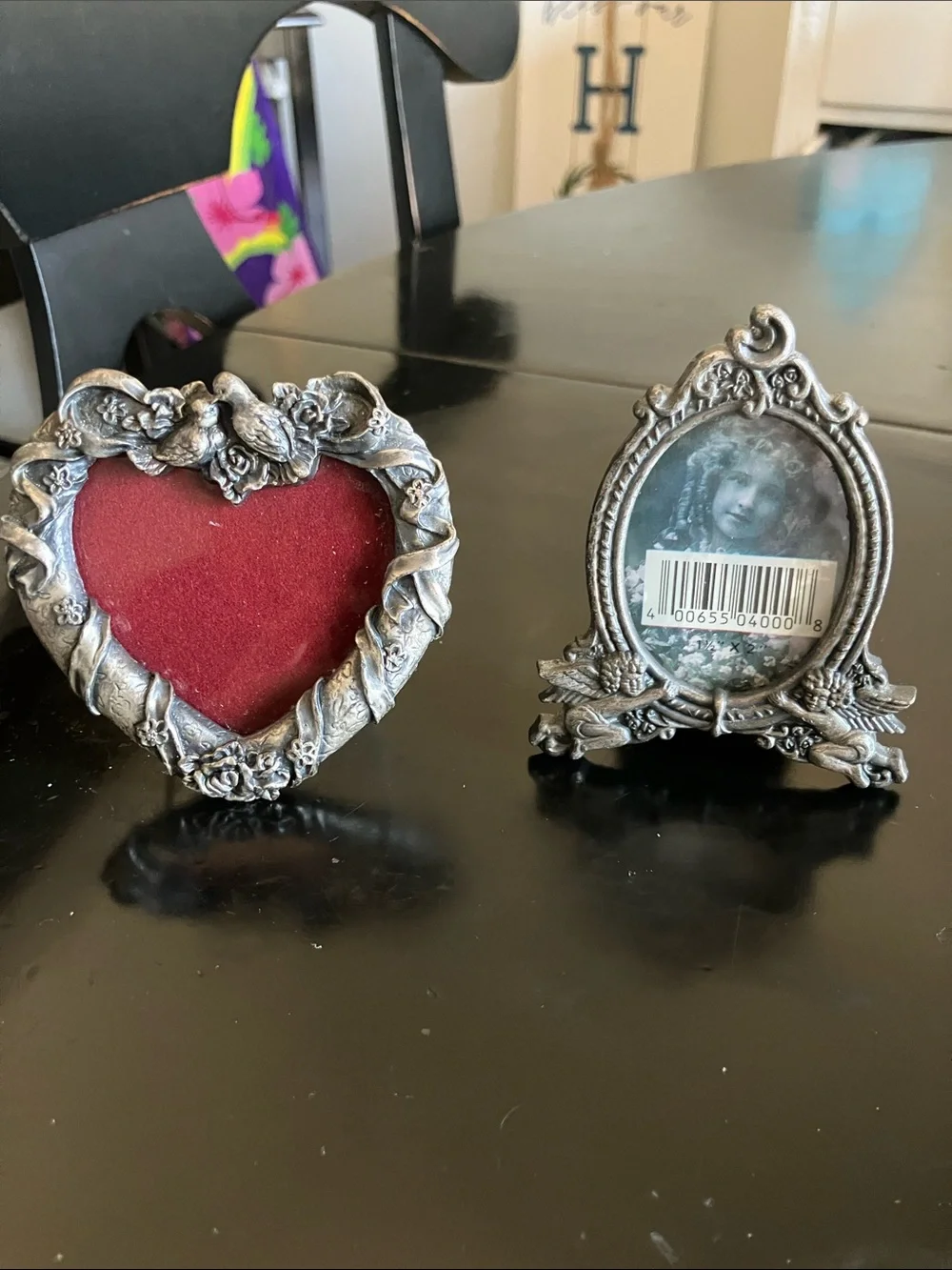 Ornate Heart-Shaped Silver Photo Frame with Red Velvet Mat